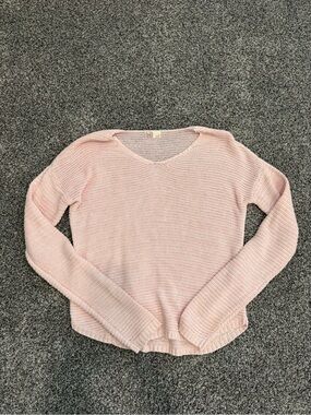 SO Pink V-Neck Lightweight Knit Sweater